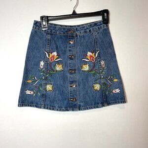 Haute Rogue Denim Mini Skirt Womens Size S Blue Embroidered Floral Buttonfly
